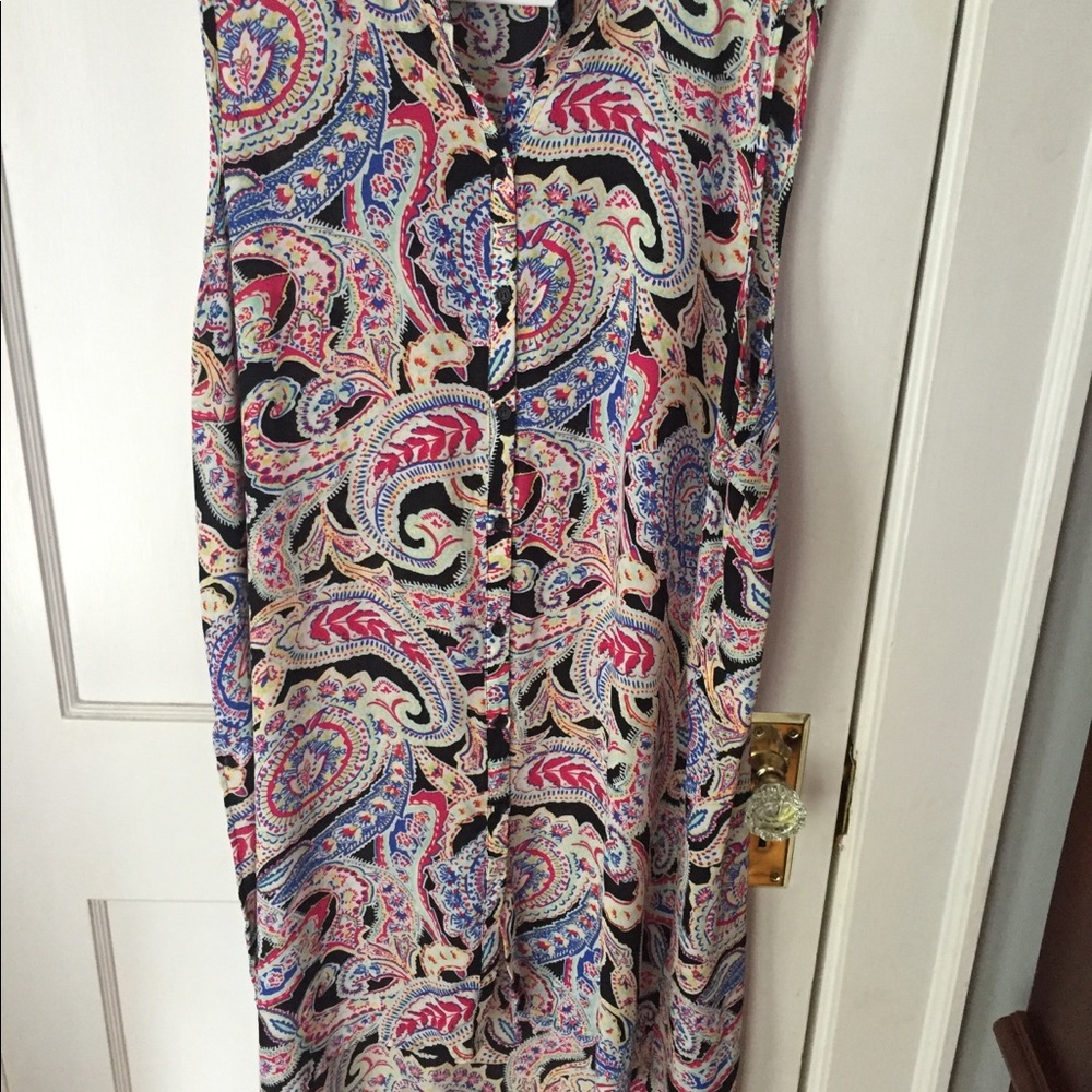 Sleeveless dress